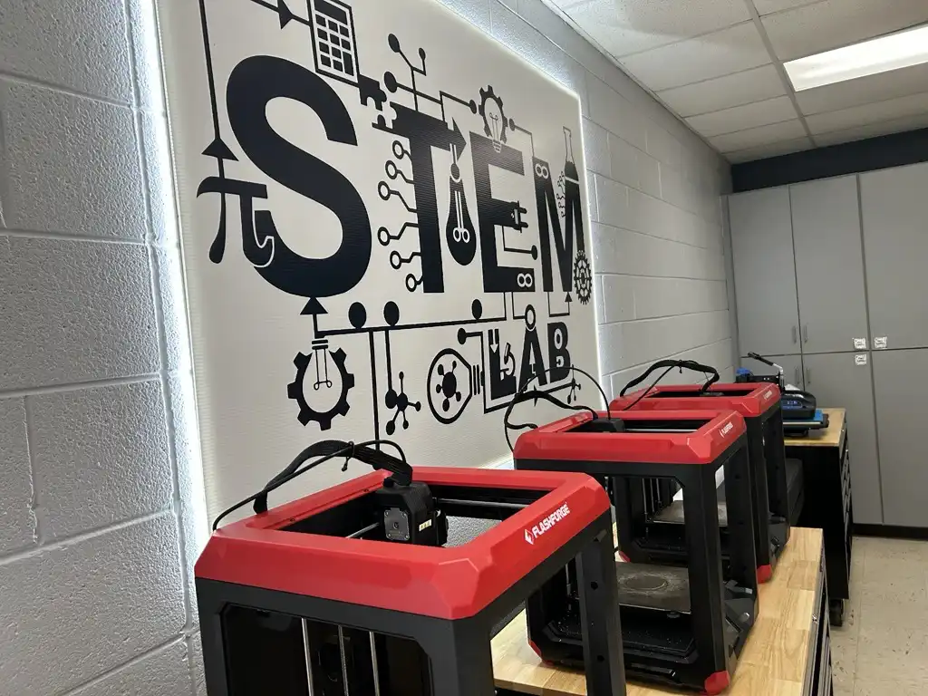 stem-lab.webp