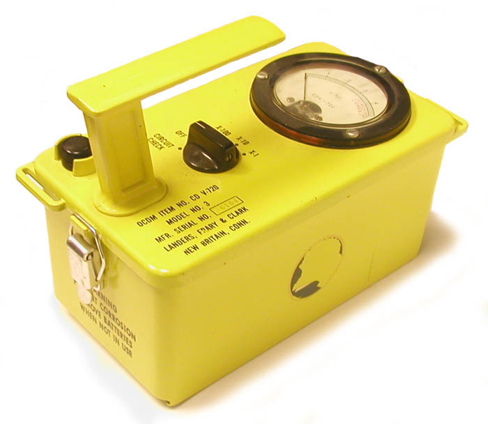 CD V-720 Ion Chamber Survey Meter