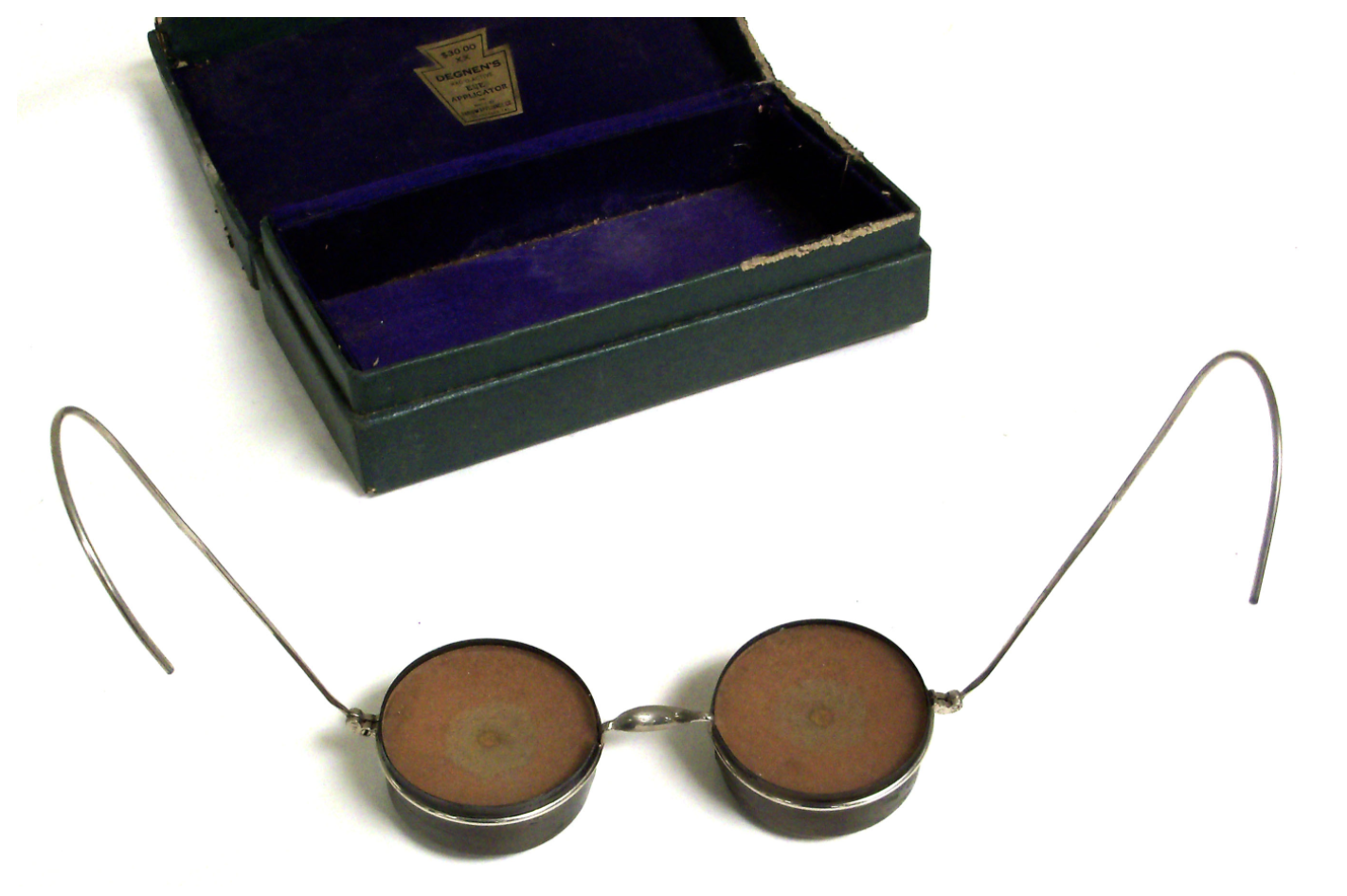 Degnen's Radio-Active Eye Applicator (1920s)