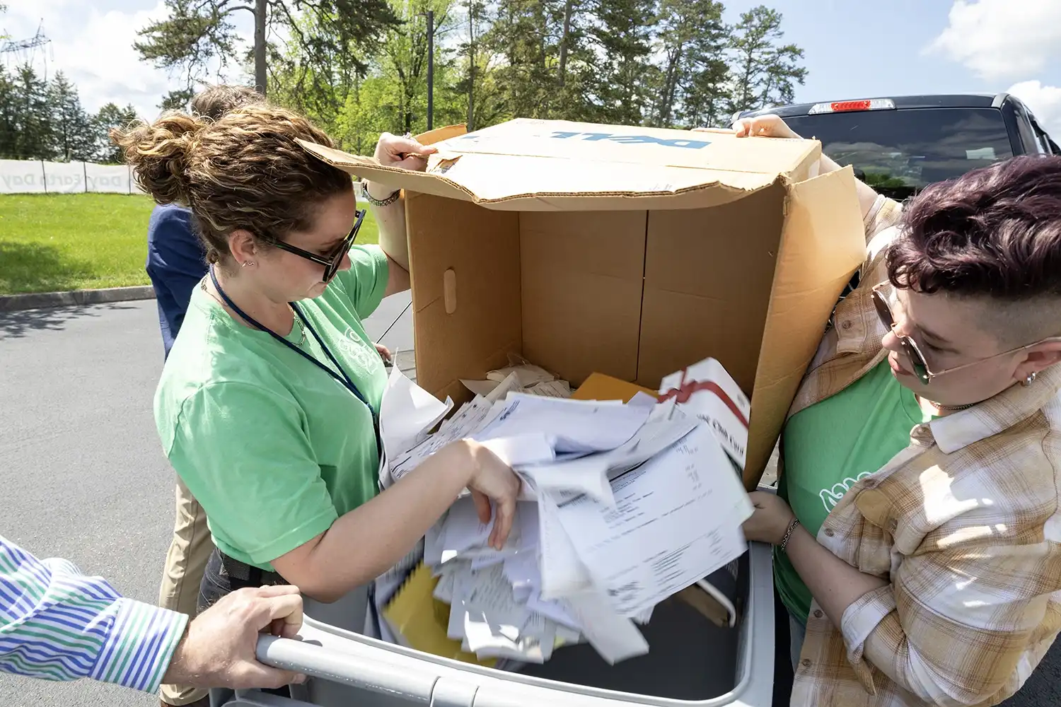 earth-day-recycling-2025-41.webp