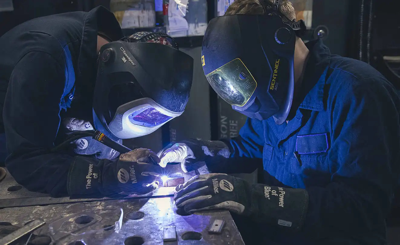 welding-team.webp
