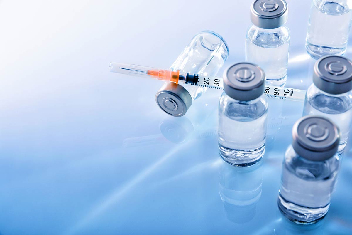 Syringe with medicine vials